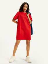 Load image into Gallery viewer, Women's Solid Red Crew Neck Dress