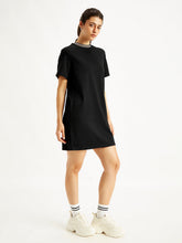 Load image into Gallery viewer, Women's Solid Black Crew Neck Dress