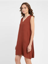 Load image into Gallery viewer, Women's Solid Round Neck Dress