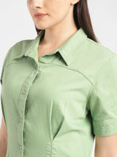 Load image into Gallery viewer, Women's Solid Green Spread Collar Dress