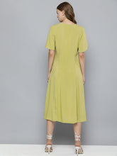 Load image into Gallery viewer, Women's Solid Green V Neck Dresses