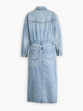 Load image into Gallery viewer, Women&#39;s Solid Blue Spread Collar Denim Dress
