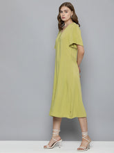 Load image into Gallery viewer, Women&#39;s Solid Green V Neck Dresses
