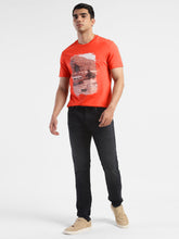 Load image into Gallery viewer, Men&#39;s Graphic Print Slim Fit T-shirt
