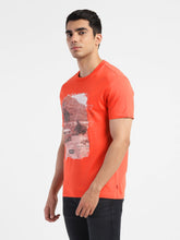 Load image into Gallery viewer, Men&#39;s Graphic Print Slim Fit T-shirt
