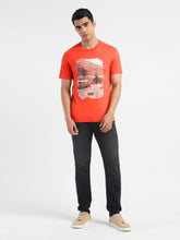 Load image into Gallery viewer, Men&#39;s Graphic Print Slim Fit T-shirt
