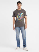 Load image into Gallery viewer, Men&#39;s Graphic Print Slim Fit T-shirt
