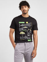 Load image into Gallery viewer, Men&#39;s Graphic Print Slim Fit T-shirt
