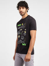 Load image into Gallery viewer, Men&#39;s Graphic Print Slim Fit T-shirt
