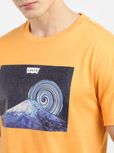 Load image into Gallery viewer, Men&#39;s Graphic Print Slim Fit T-shirt
