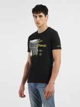 Load image into Gallery viewer, Men&#39;s Graphic Crew Neck T-shirt

