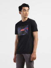 Load image into Gallery viewer, Men&#39;s Graphic Print Round Neck T-shirt
