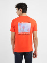 Load image into Gallery viewer, Men&#39;s Brand Logo Relaxed Fit T-shirt

