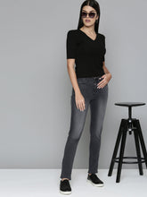 Load image into Gallery viewer, Women&#39;s Mid Rise 711 Skinny Fit Jeans
