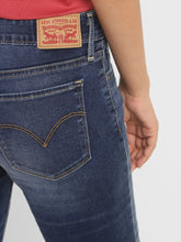 Load image into Gallery viewer, Women&#39;s Mid Rise 711 Skinny Fit Jeans

