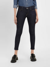 Load image into Gallery viewer, Women&#39;s Mid Rise 710 Super Skinny Jeans
