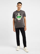 Load image into Gallery viewer, Men&#39;s Graphic Print Slim Fit T-shirt
