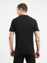 Load image into Gallery viewer, Men&#39;s Graphic Print Crew Neck T-shirt

