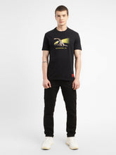Load image into Gallery viewer, Men&#39;s Graphic Print Crew Neck T-shirt
