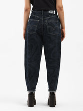 Load image into Gallery viewer, Levi&#39;s x Deepika Padukone High Rise Tapered Fit Jeans
