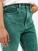 Load image into Gallery viewer, Levi&#39;s x Deepika Padukone Emerald High Straight Jeans
