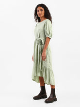 Load image into Gallery viewer, Women&#39;s Floral Print Round Neck Dress
