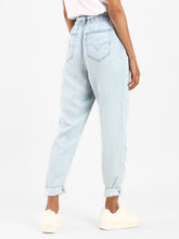 Load image into Gallery viewer, Levi&#39;s x Deepika Padukone Jetset Taper Jeans
