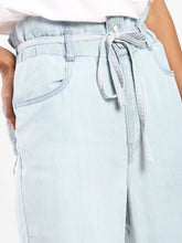 Load image into Gallery viewer, Levi&#39;s x Deepika Padukone Jetset Taper Jeans
