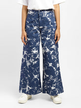 Load image into Gallery viewer, Levi&#39;s x Deepika Padukone High Rise Loose Fit Pants

