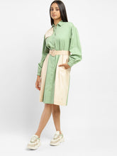 Load image into Gallery viewer, Levi&#39;s X Deepika Padukone Reutility midi dress
