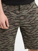 Load image into Gallery viewer, Men&#39;s Regular Fit Shorts
