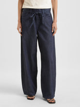 Load image into Gallery viewer, Levi&#39;s x Deepika Padukone High Rise Baggy Fit Jeans
