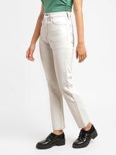 Load image into Gallery viewer, Levi&#39;s x Deepika Padukone High Rise Straight Fit Jeans

