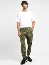 Load image into Gallery viewer, Men&#39;s Regular Fit Joggers
