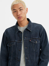 Load image into Gallery viewer, Men&#39;s Solid Spread Collar Denim Jacket
