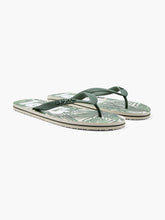 Load image into Gallery viewer, Men&#39;s Green Printed Flip-Flops
