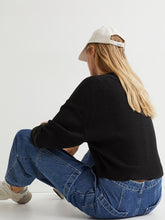 Load image into Gallery viewer, Women Solid Acrylic Jumper
